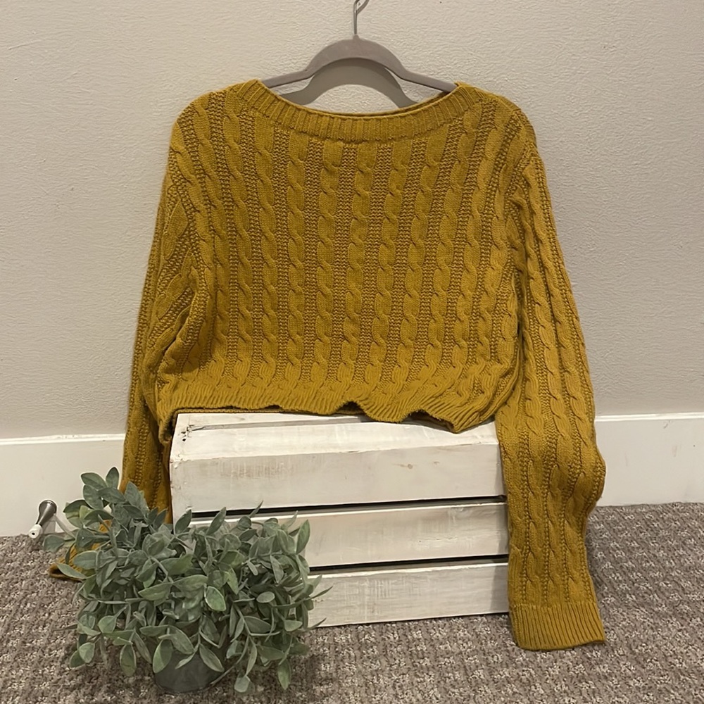 Top shop mustard yellow cropped sweater perfect for fall! - Picture 4 of 9